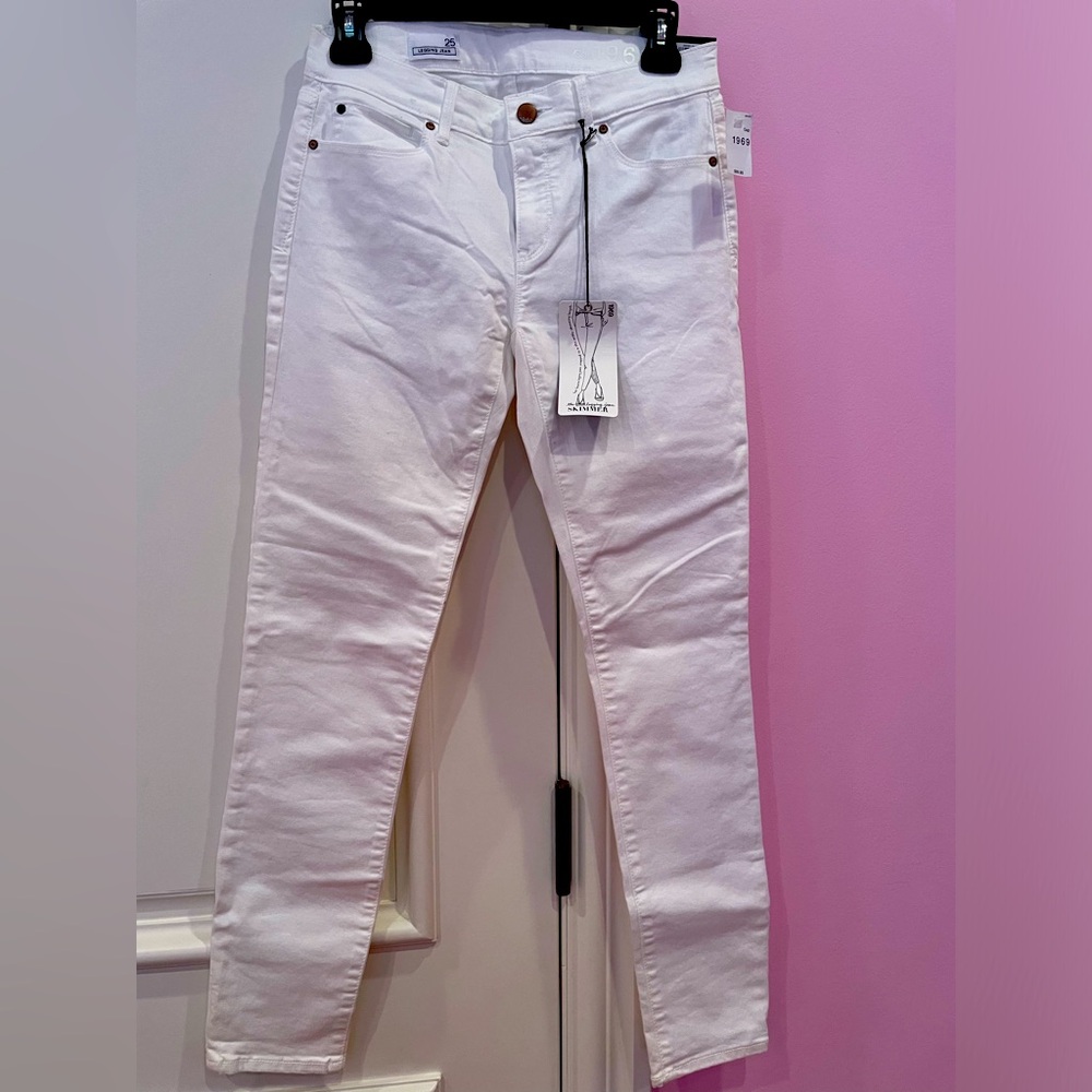 Gap white skinny jeans